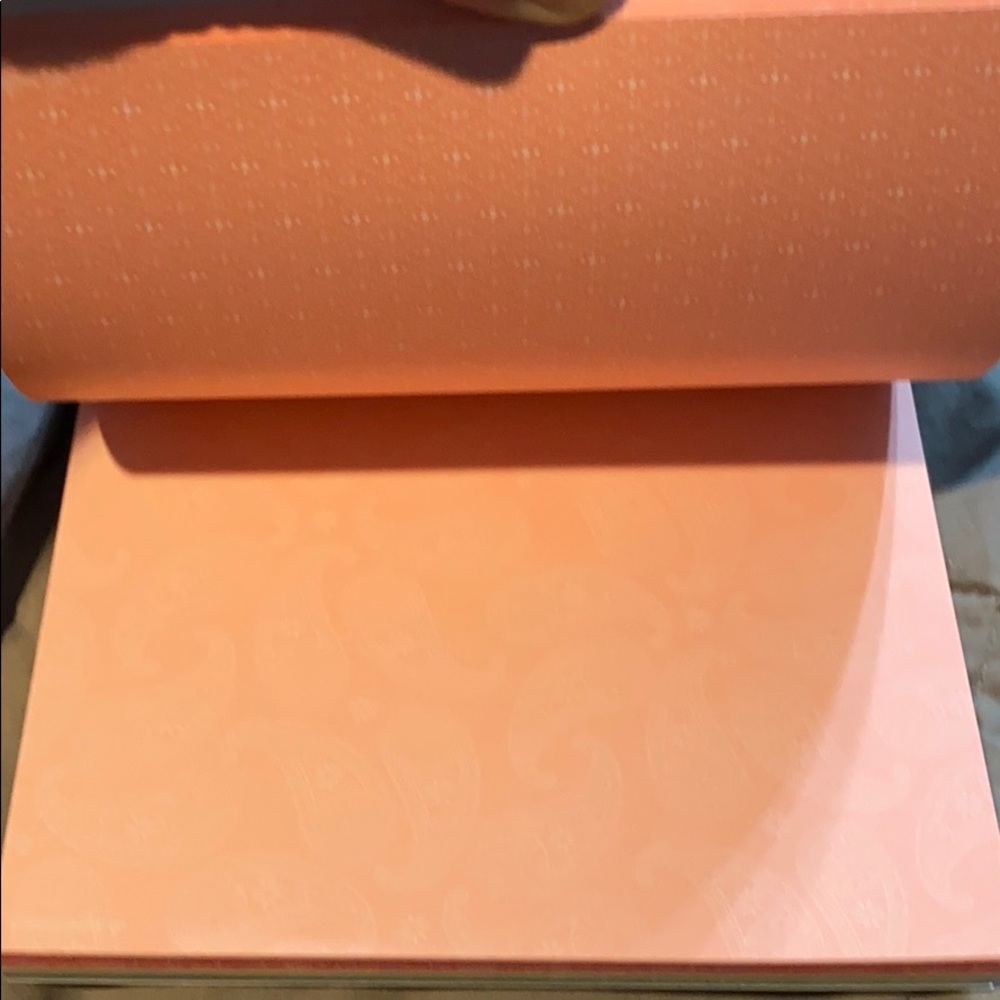 - Brand new 4 pads of Stampin up printed pap… - Picture 8 of 8